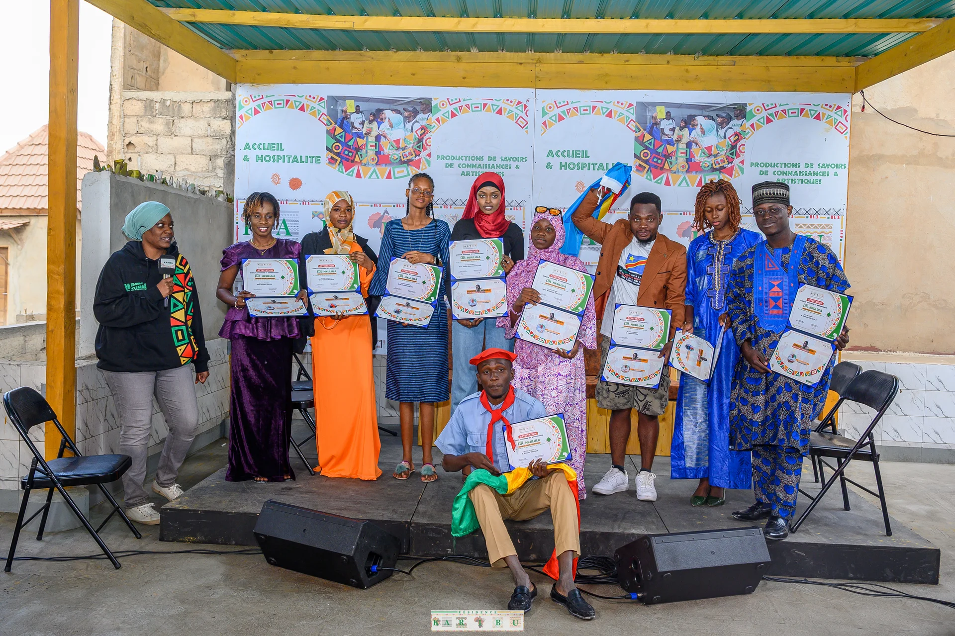Groupe de participants en session de travail collaboratif